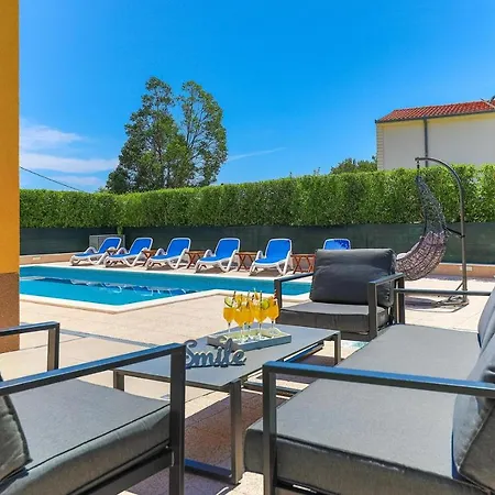 Villa Mijo Near Split, Private Pool 빌라 Kaštela